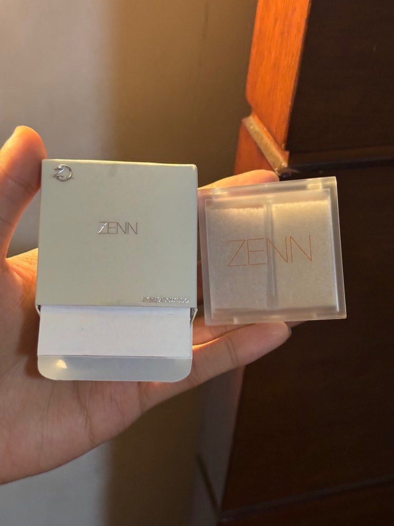 ZENN Eyeshadow Duo Z205 Day five (Category: Makeup) located in Pasig City. Submitted by beautyloversph (Listing ID 1404324534, Image 1). Description: Auth.