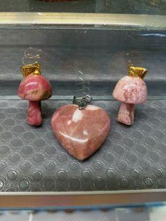 （分類：）位於 。 由 jojomomo00 提交（商品編號 1404558957，圖片 1）。簡介： 。