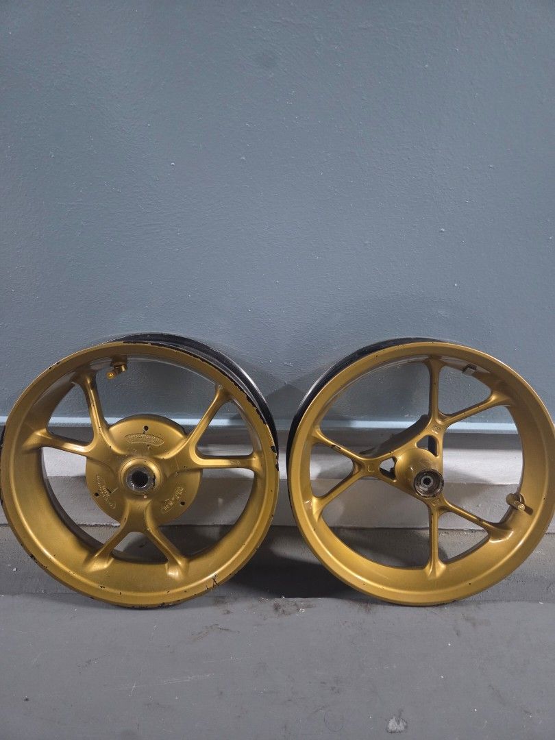 Nvx R8 Rim Aerox/nvx stock rim 14