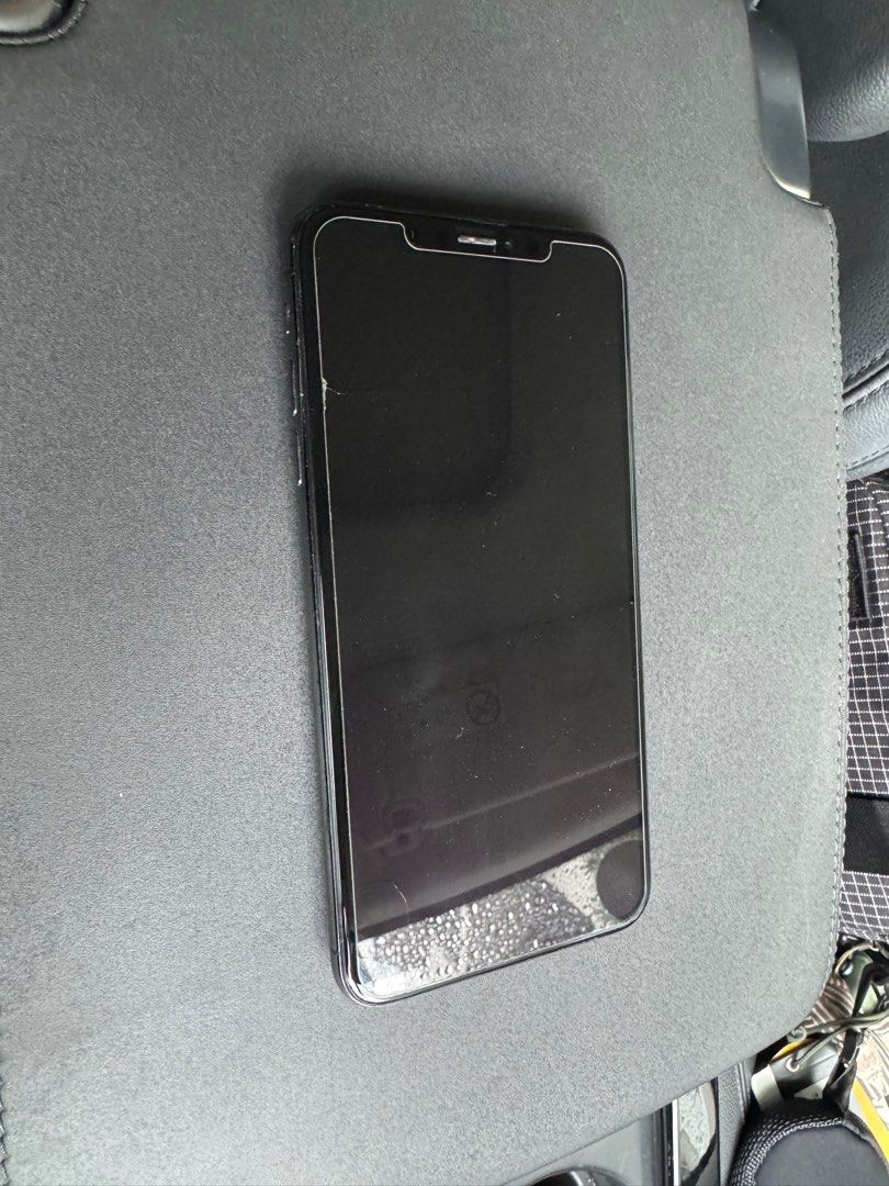 (Category: iPhone X Series) located in Singapore. Submitted by stuffystorage (Listing ID 1404415238, Image 3). Description: - iPhone X (Space Gray) - Fully functional - Includes phone only - Please view photos for condition - Selling as is - neg .