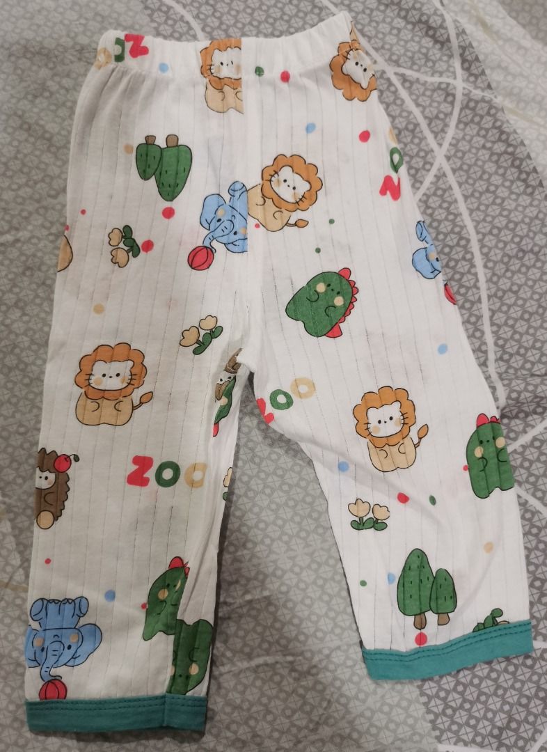 Baby Pajamas (Category: Babies & Kids Fashion) located in Quezon City. Submitted by declutteringmami (Listing ID 1404572045, Image 3). Description: Unused. Small for my baby. Can fit 6-9 months. .