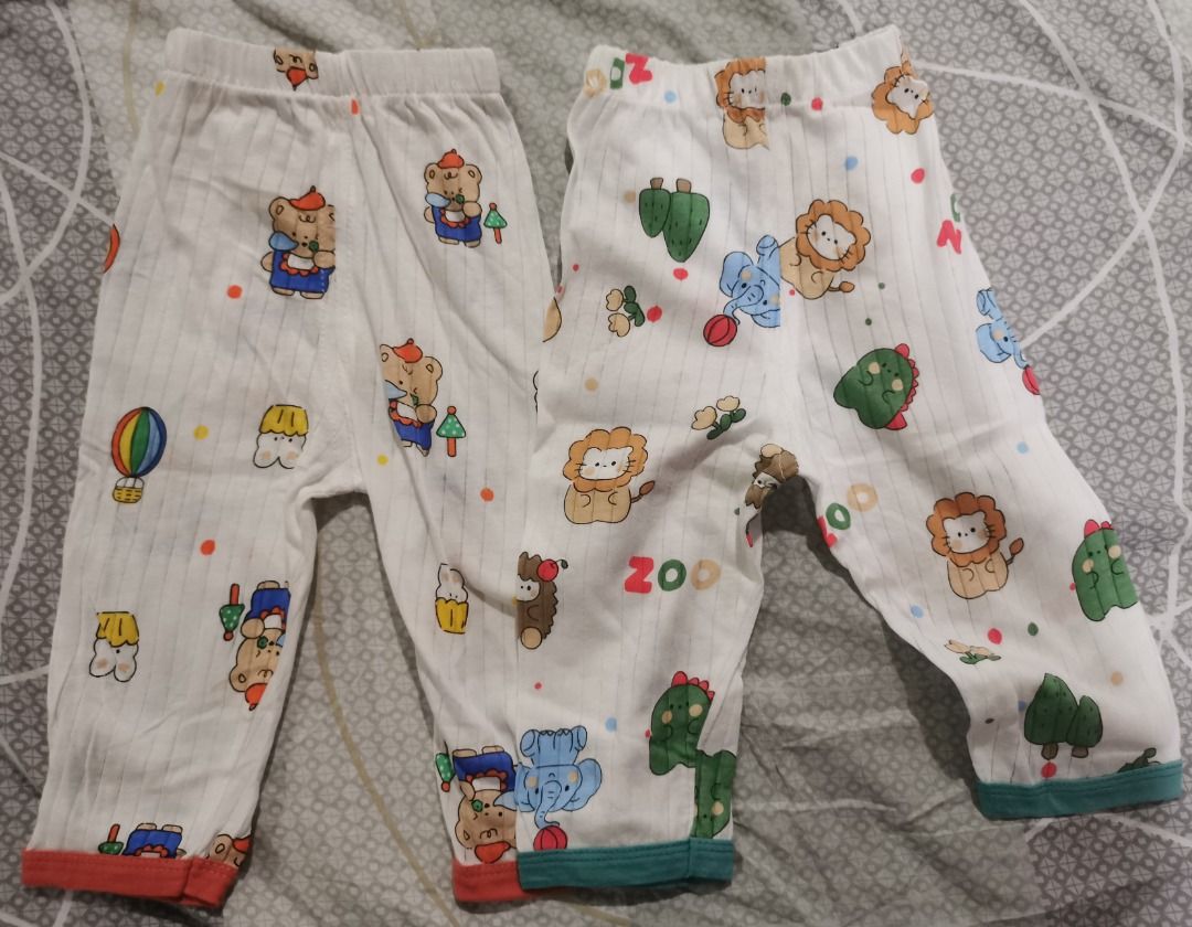 Baby Pajamas (Category: Babies & Kids Fashion) located in Quezon City. Submitted by declutteringmami (Listing ID 1404572045, Image 1). Description: Unused. Small for my baby. Can fit 6-9 months. .