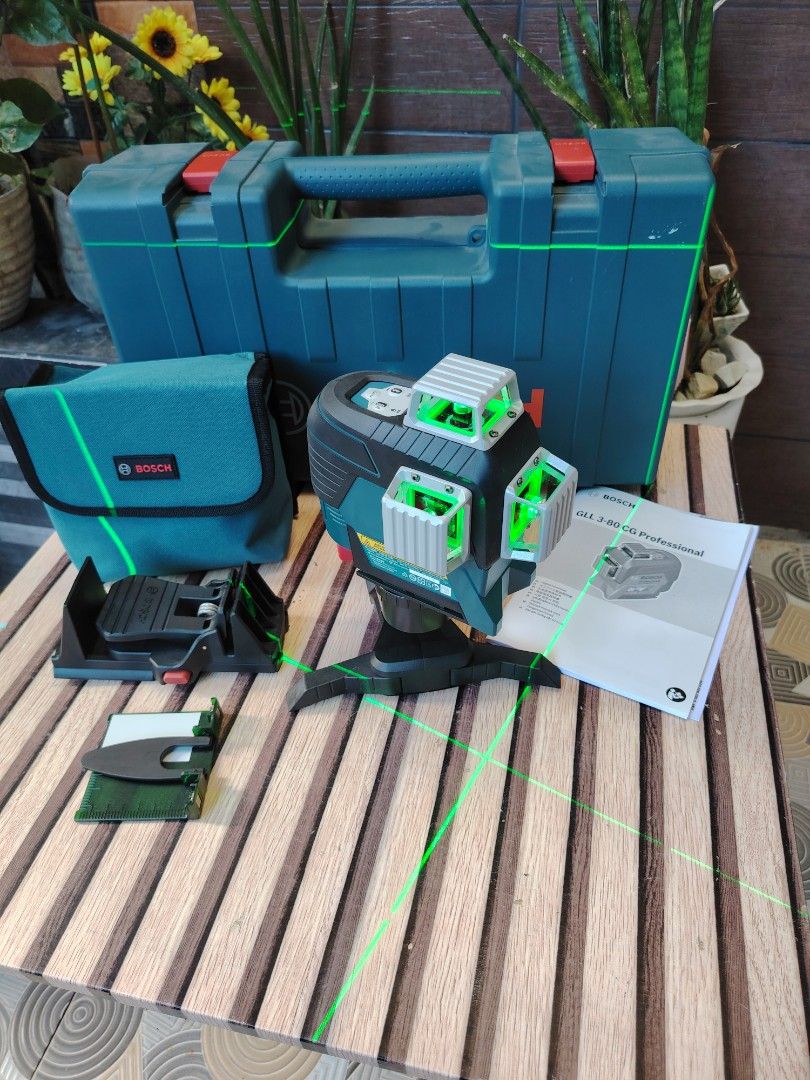 Bosch Gll 3-80 CG laser level (Category: Home Improvement Tools & Accessories) located in Malolos. Submitted by axe23 (Listing ID 1404384427, Image 1). Description: Up to four times better visibility due to the green laser lines Bluetooth® connection to your smartphone for remote control use and contactless adjustment of the tool High work efficiency due to 3 x 360° lines: Simultaneous performance of horizontal and vertical levelling applications