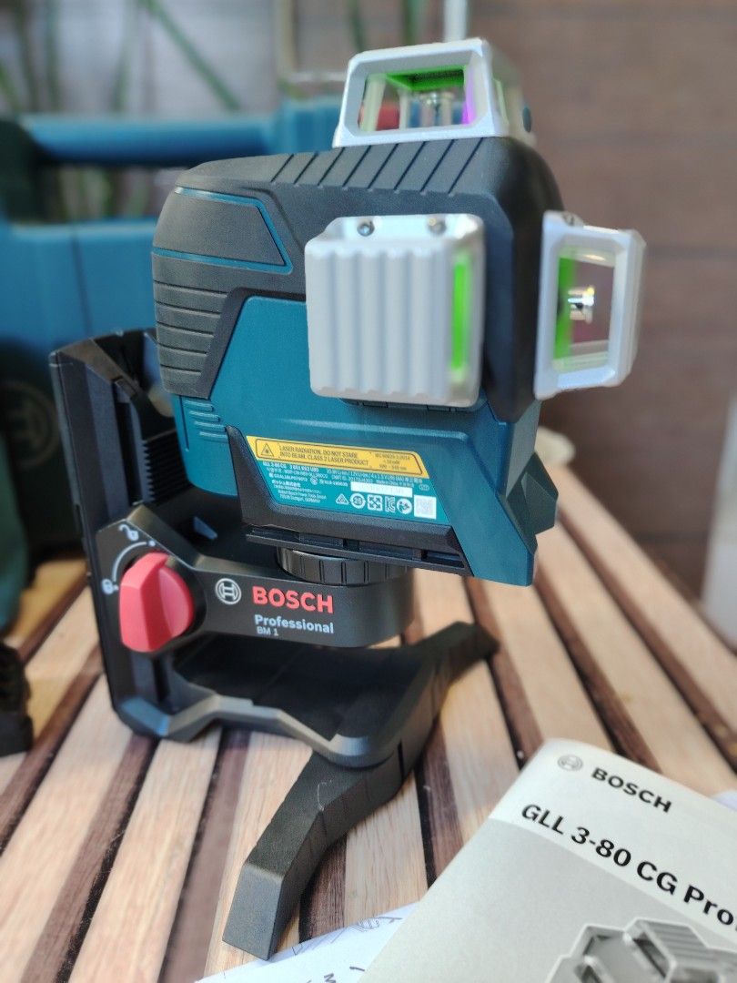 Bosch Gll 3-80 CG laser level (Category: Home Improvement Tools & Accessories) located in Malolos. Submitted by axe23 (Listing ID 1404384427, Image 3). Description: Up to four times better visibility due to the green laser lines Bluetooth® connection to your smartphone for remote control use and contactless adjustment of the tool High work efficiency due to 3 x 360° lines: Simultaneous performance of horizontal and vertical levelling applications
