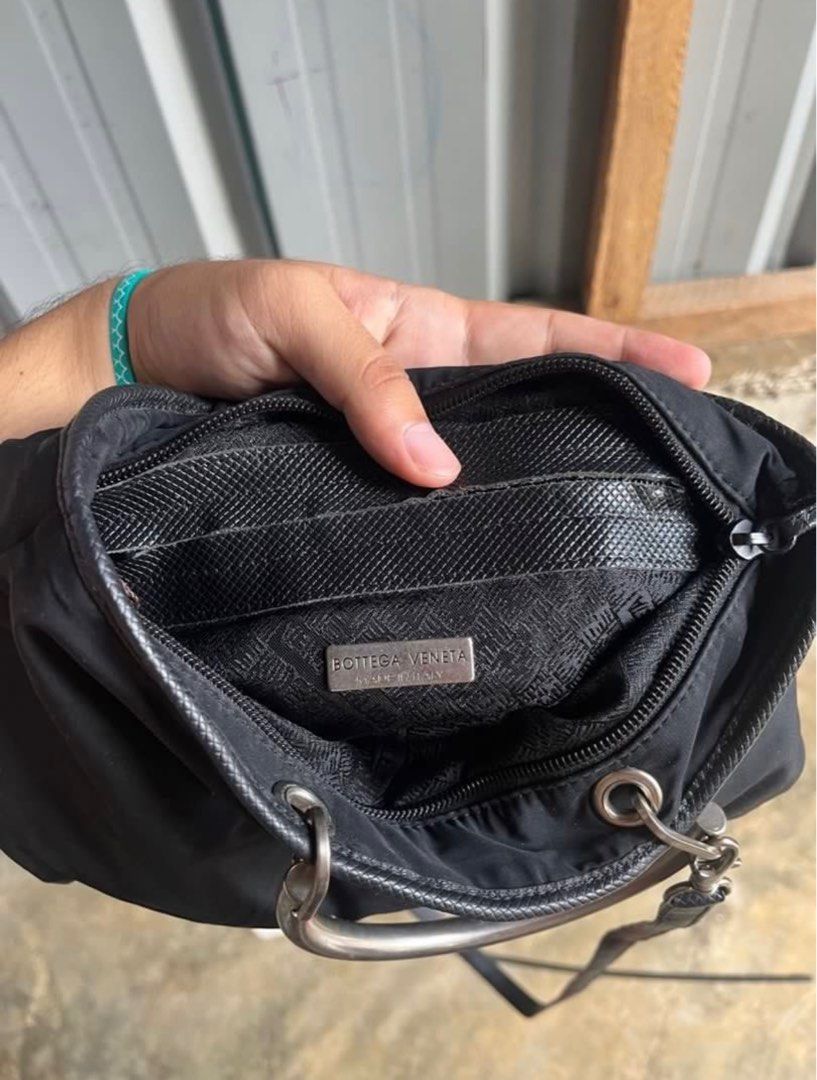 bottega veneta (Category: Luxury Bags & Wallets) located in Digos. Submitted by ken18_hawk (Listing ID 1404518924, Image 3). Description: bottega veneta sling pro hand bag no issue good condition excellent condition color rate 9/10 dm to purchase.