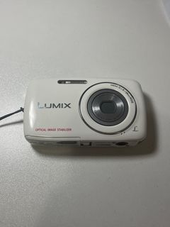 （分類：）位於 。 由 wh_it_e_ 提交（商品編號 1404559817，圖片 1）。簡介： 。