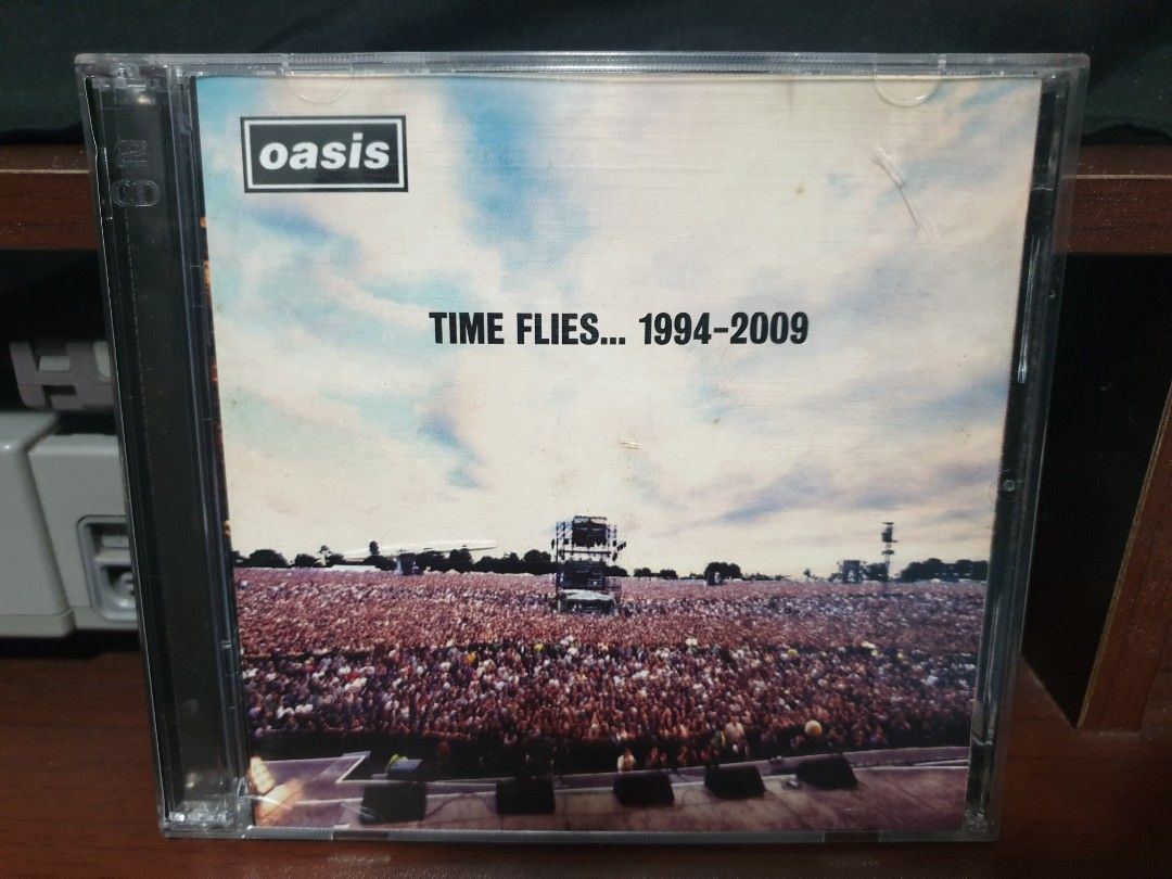 CD OASIS - Time Flies 1994 - 2009 compilation brit pop alternative rock UK (Category: CDs & DVDs) located in Makati City. Submitted by KaTiToYs (Listing ID 1404492809, Image 1). Description: oasis - time flies 1994 2009 compilation double CD NM meet ups: Makati / BGC / Ortigas... Metro Manila / nearby provinces buyers - pick up via: lalamove / grab... Provincial buyers - ship via: lbc / jrs / jnt... MOP: Gcash ❌❌❌NO COD / COP❌❌❌.