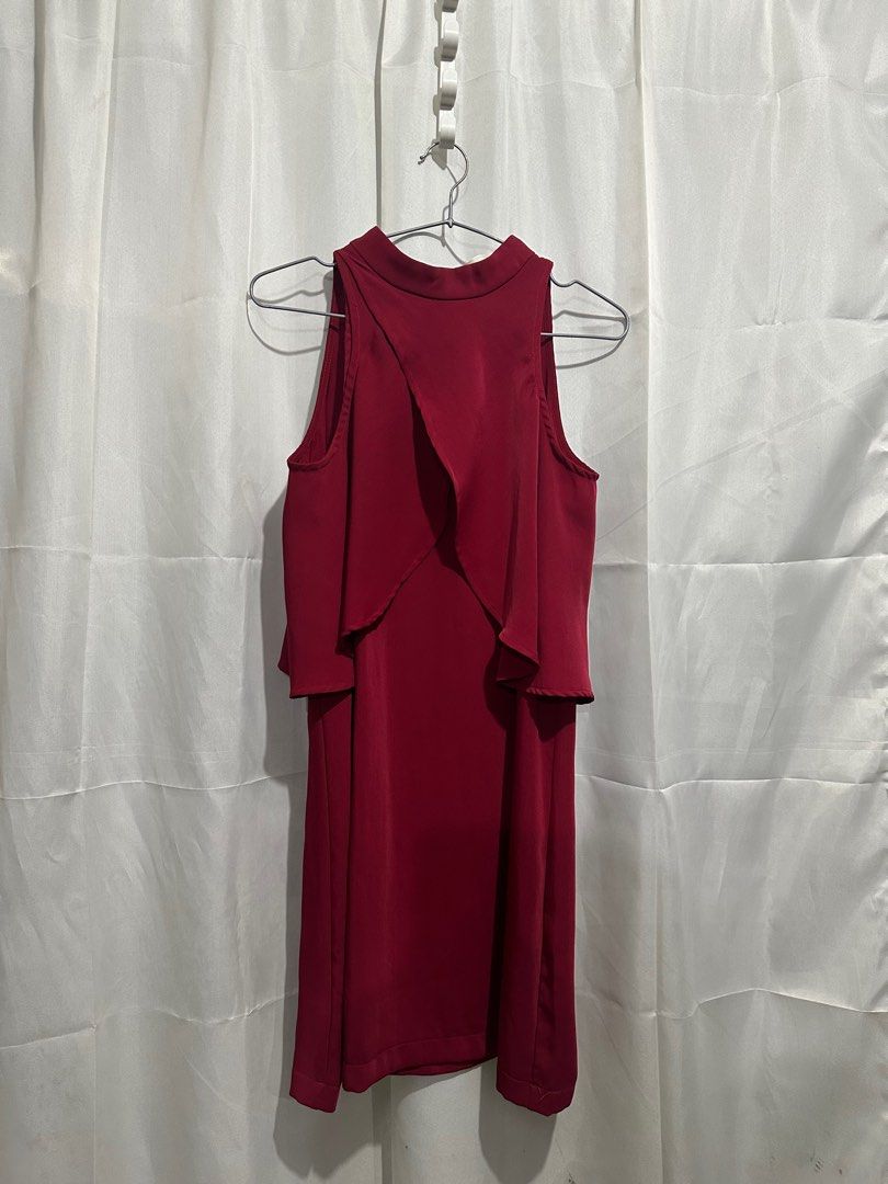 CLN Red Cocktail Dress (Category: Dresses) located in Quezon City. Submitted by jadeeclutterz (Listing ID 1404492848, Image 1). Description: Elegant red cocktail dress from CLN. Features a unique layered design with a high neckline, halter, and open shoulders. The dress has a keyhole back detail. Perfect for special occasions or a night out. See delivery details below.