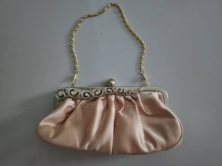 (Category: ) located in . Submitted by everwearshop (Listing ID 1404117320, Image 1). Description: .