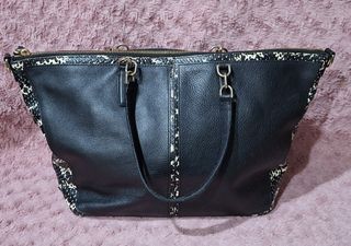 (Category: ) located in . Submitted by abc.apparels (Listing ID 1404423029, Image 1). Description: .