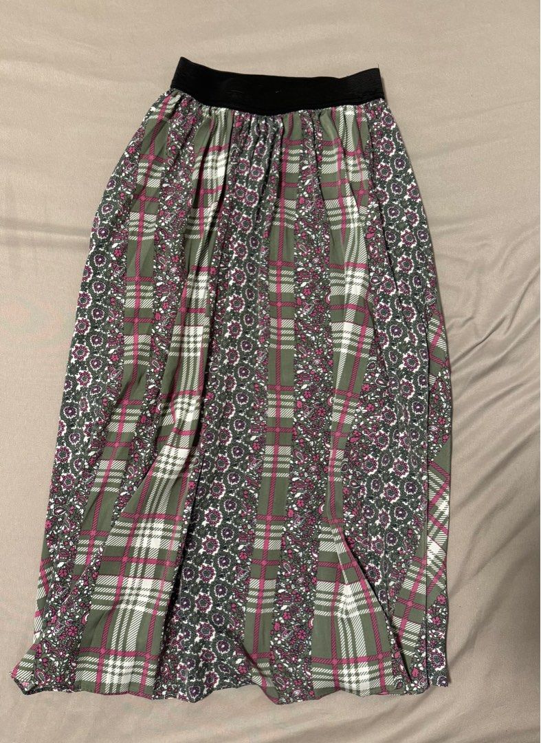 Floral and Plaid long Skirt esoteric (Category: Skirts) located in Manila. Submitted by anhanapmo (Listing ID 1404416664, Image 2). Description: - Unique patchwork design with floral and plaid patterns - Comfortable elastic waistband - Silky lining for added comfort - Flowing, stylish silhouette - Color palette: violet, pink, gray,and white.