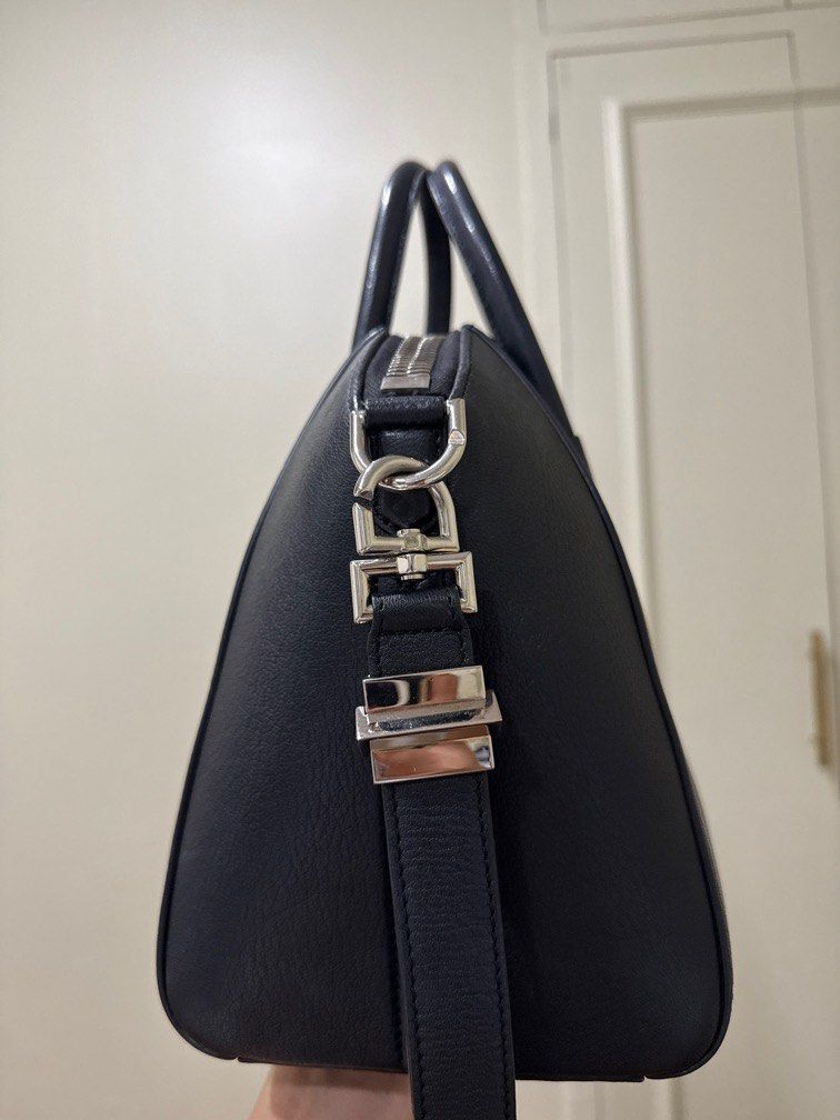 Givenchy Antigona Small black (Category: Luxury Bags & Wallets) located in Manila. Submitted by style.chambers (Listing ID 1404490556, Image 3). Description: My fave bag when I attend court hearings and other meetings Very “silent” and not “in your face” kinda bag With dust baggg.