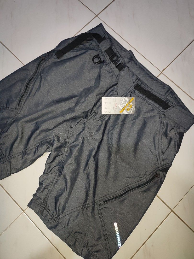 Groundzero XC Enduro Shorts - XL (Category: Shorts) located in Cabuyao City. Submitted by ruster07 (Listing ID 1404475729, Image 2). Description: Groundzero XC Enduro shorts BNEW with tag Multiple zippered pockets Adjustable waist Reflective elements For climbing, biking, and trekking 995 plus sf J&T courier. Loc: Butong,Cabuyao City, Laguna.