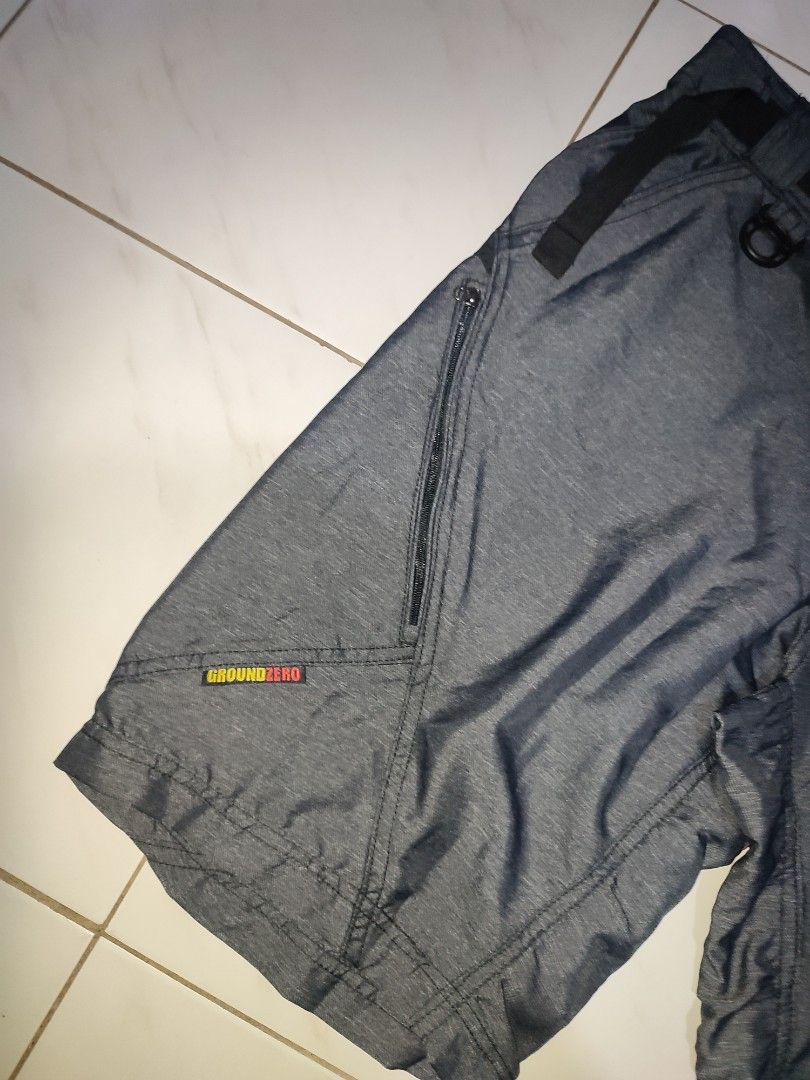 Groundzero XC Enduro Shorts - XL (Category: Shorts) located in Cabuyao City. Submitted by ruster07 (Listing ID 1404475729, Image 3). Description: Groundzero XC Enduro shorts BNEW with tag Multiple zippered pockets Adjustable waist Reflective elements For climbing, biking, and trekking 995 plus sf J&T courier. Loc: Butong,Cabuyao City, Laguna.