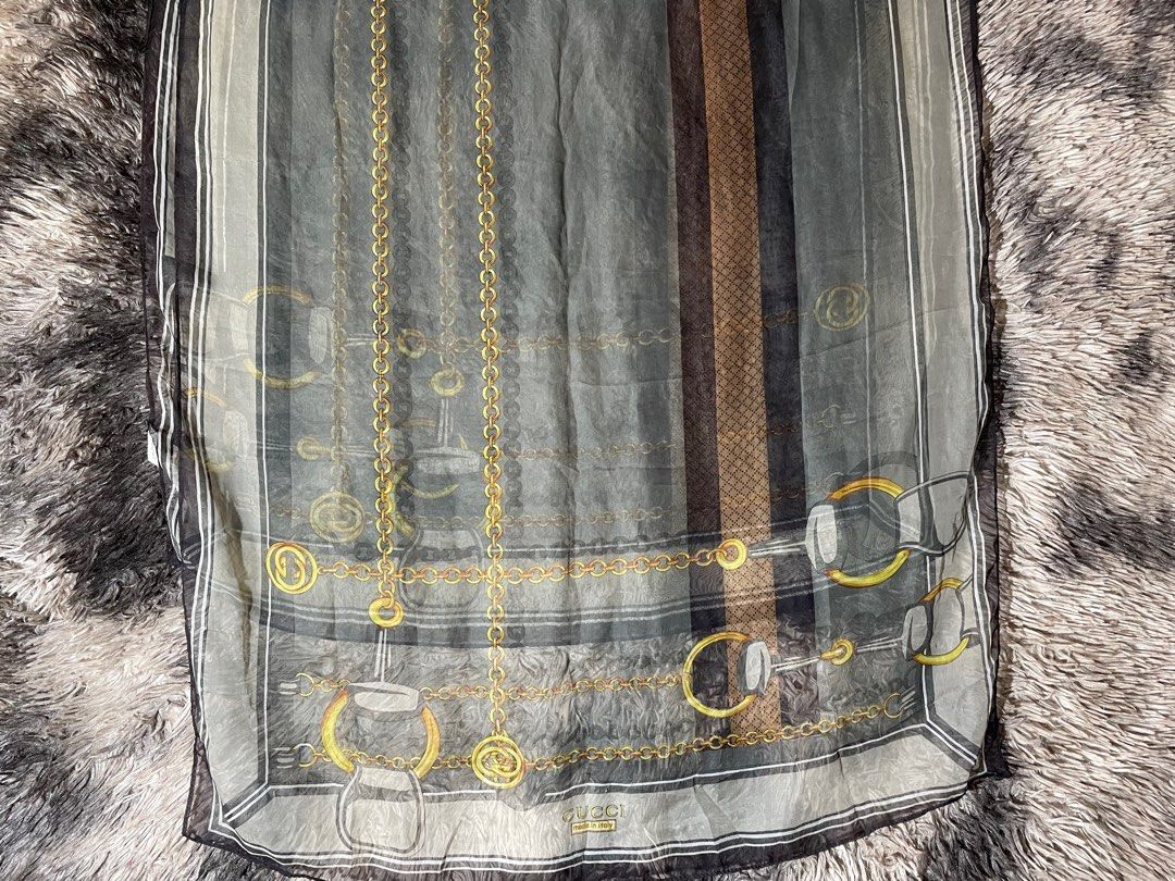 GUCCI SILK SCARF CHAIN DESIGN (Category: Luxury Accessories) located in Valenzuela. Submitted by secret_closet_ph (Listing ID 1404403962, Image 3). Description: GUCCI SILK SCARF CHAIN DESIGN 9/10 CONDITION 1,000 PESOS.
