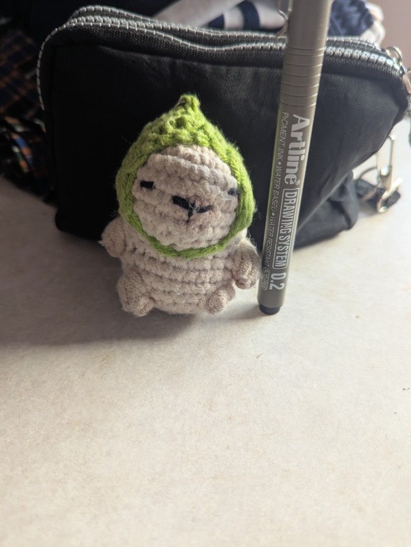 Handmade Crochet Capybara Keychain Bag Charm (Category: Handmade Craft) located in Manila. Submitted by alexiabubs (Listing ID 1404457851, Image 1). Description: HANDMADE CAPYBARA KEYCHAIN 🌻🐝 - Location: Las Piñas City - MOP: GCASH PM for more queries ~ [tags: bag charm, cute keychain, keychain, plush, capybara].