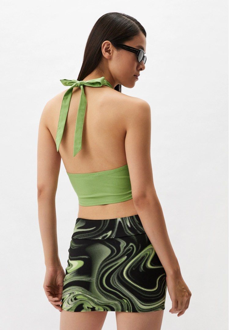 H&M Halter Drawstring Top (Category: Sleeveless) located in Manila. Submitted by itemsby_jm (Listing ID 1404532501, Image 2). Description: ✨ DECLUTTERRING ✨ • Size XS on tag • 10/10 condition, no flaws 💗 DM for any inquiries ☺️ 💰Mode of payment: Gcash ~ Note: Payment first .