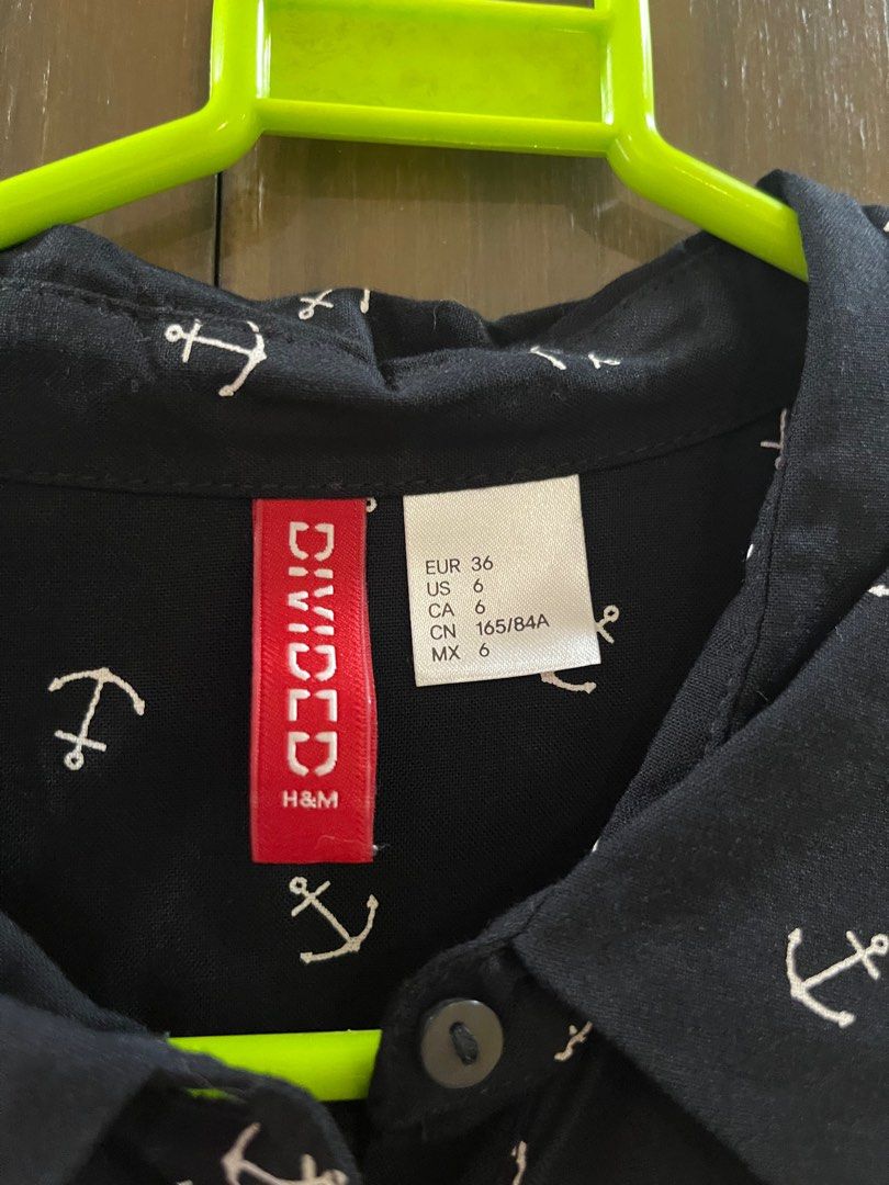 H&M navy anchor romper (Category: Rompers) located in Muntinlupa City. Submitted by sokobeauty (Listing ID 1404396326, Image 2). Description: H&M navy anchor romper Size: US 6 RFS: Decluttering Buyer shoulders shipping .