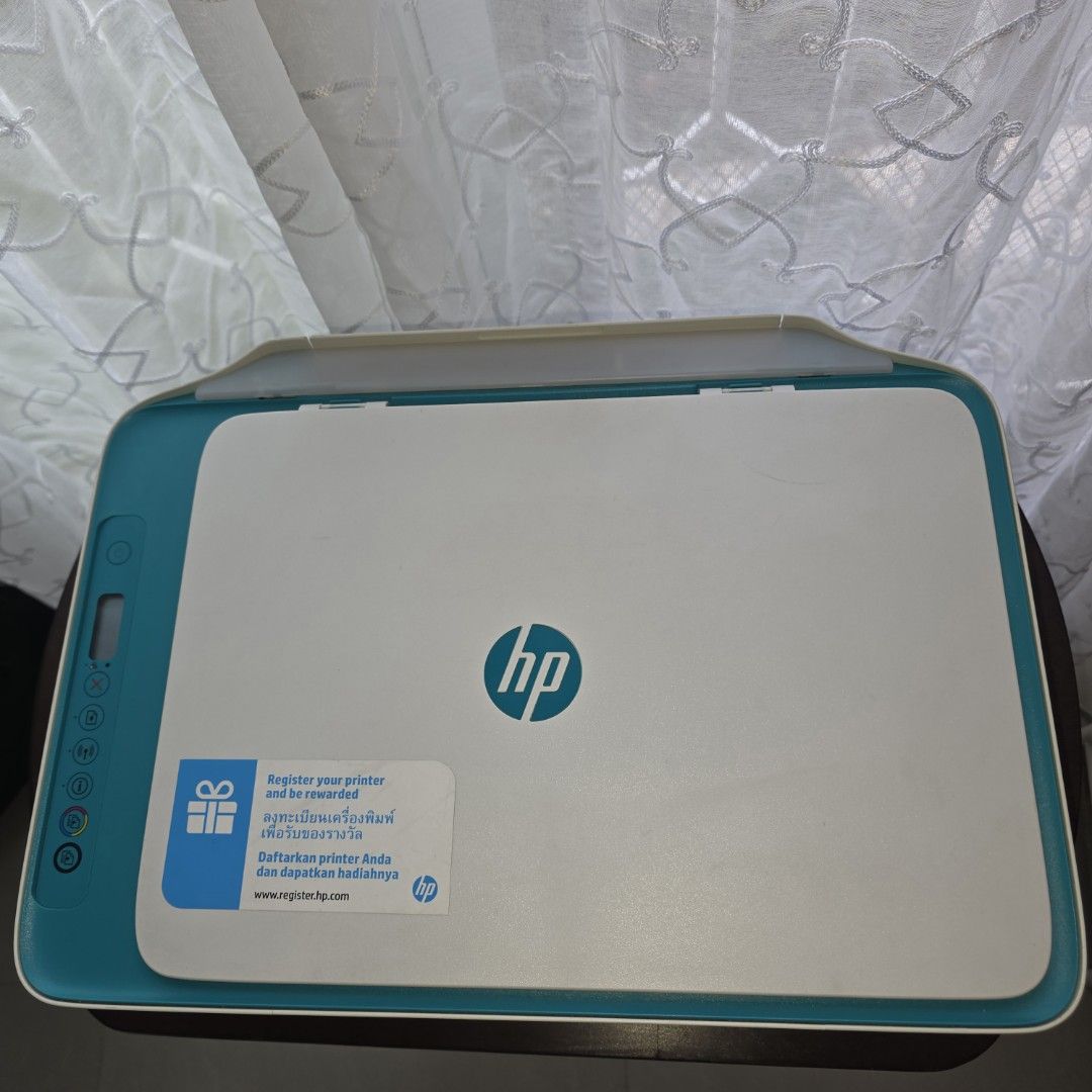 [WITH ISSUE] HP DESKJET INK ADVANTAGE 2677 Printer (Category: Printers, Scanners & Copiers) located in Bacoor. Submitted by xil10 (Listing ID 1404539587, Image 3). Description: HP DESKJET INK ADVANTAGE 2677 Print scan copy Cartridge code 680 blk/colored Color: White-blue Year: 2017-2018 Selling Php 500, no ink installed Scanner working. ISSUE: printing but feeder with issue. print output with lines. payment mode: bank transfer, gcash delivery: sh