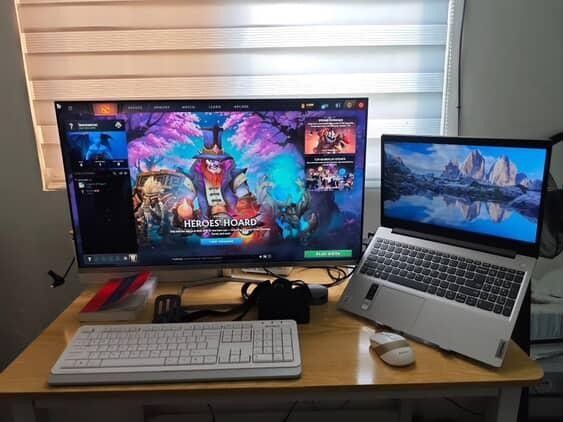 HP MONITOR (Category: Computer Keyboard) located in Paranaque City. Submitted by pauline96carlos (Listing ID 1404394488, Image 2). Description: size 32 inches details in pictures used for work 1x a week complete accessories rfs need funds can do meet ups.