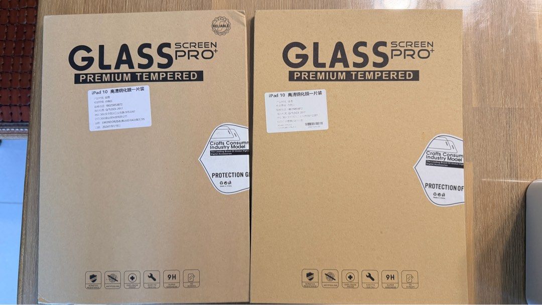 iPad 10th Screen Protector & Case Bundle (Category: Cases & Sleeves) located in Singapore. Submitted by jia_mikaaa (Listing ID 1404418620, Image 2). Description: For iPad 10 Brand new screen protector x2 One lightly used iPad case .