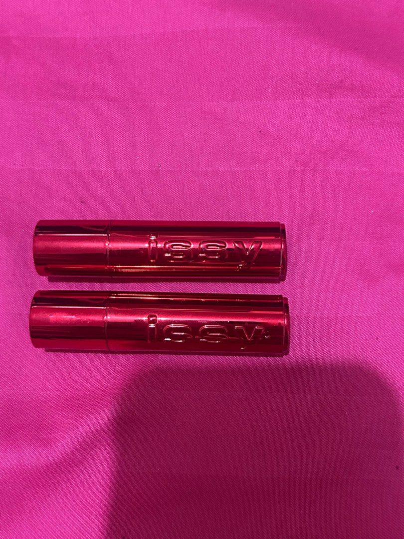 Issy & Co. Lipbullet (Category: Makeup) located in Magalang. Submitted by from.pau (Listing ID 1404549281, Image 1). Description: Issy & Co. Lipbullet Shades: true matte monster & true satin sinister get both for 500.