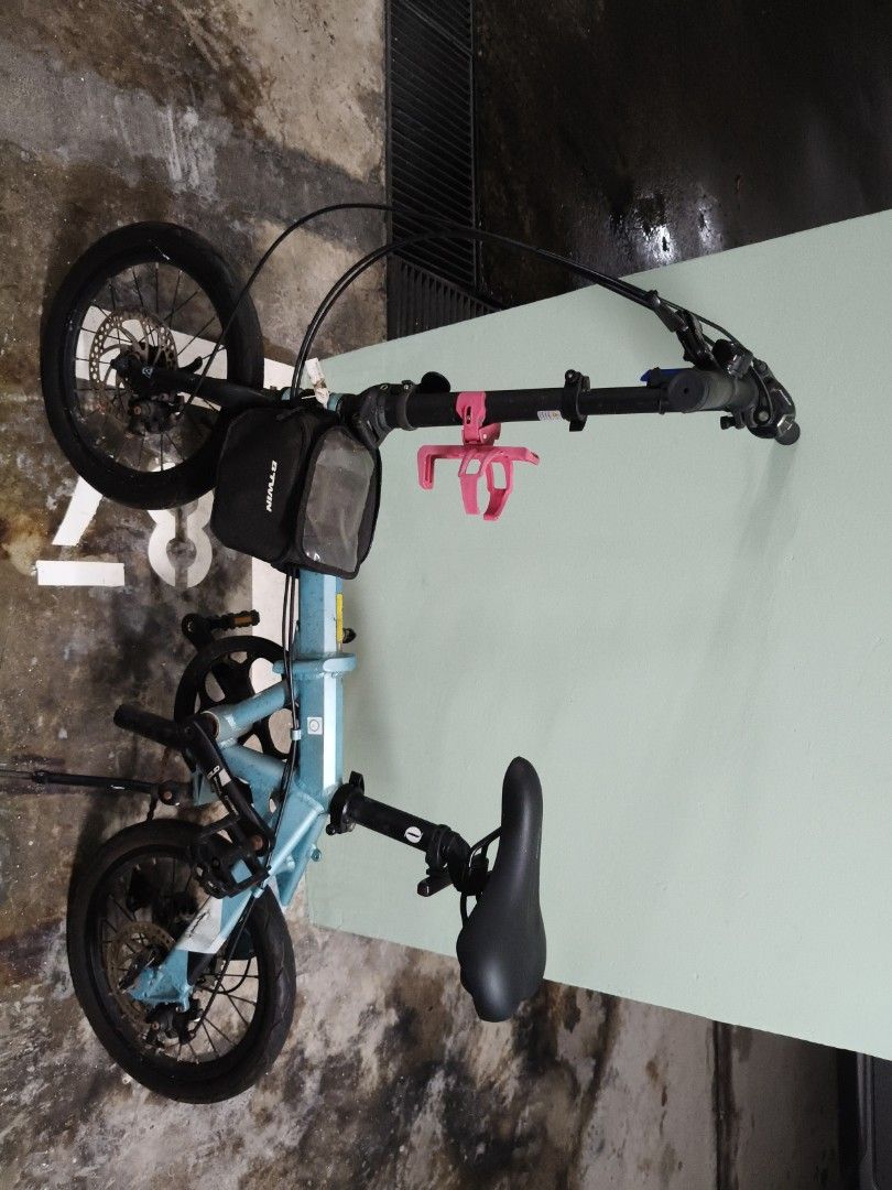 JAVA foldable bike (Category: Bicycles) located in Singapore. Submitted by gentlephoenix_d86de8 (Listing ID 1404530355, Image 1). Description: 7 speed foldable bike. cash and collect from Ghim Moh / Ulu Pandan..