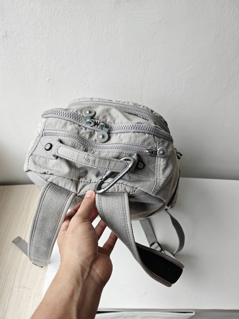 Kipling backpack mint condition (Category: Backpacks) located in Singapore. Submitted by badge_yourself (Listing ID 1404528630, Image 3). Description: .