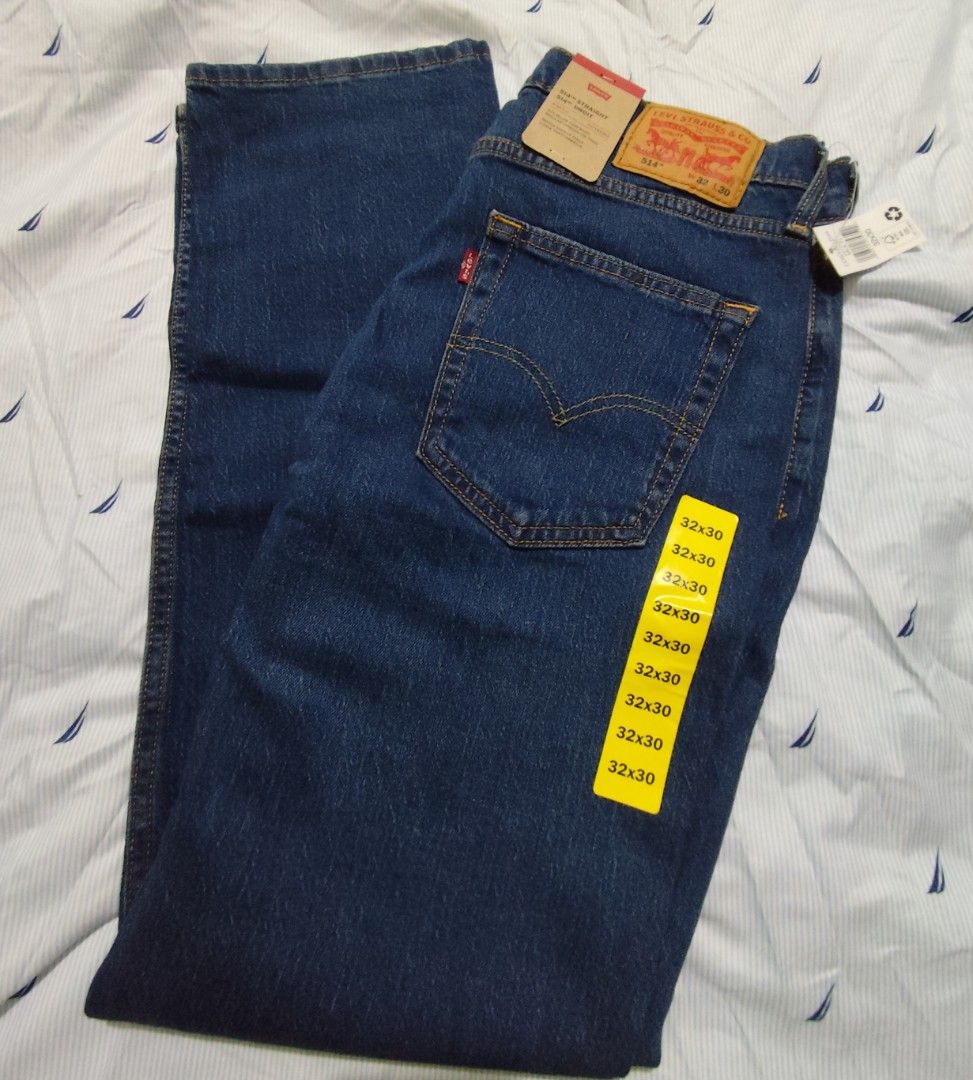 Levi's 514 Straight Jeans 32x30 (Category: Jeans) located in Imus. Submitted by jmakati22717201 (Listing ID 1404508912, Image 2). Description: - Levi's 514 Straight Jeans - Size: 32x30 - Color: Dark Blue Wash - Features: Classic five-pocket design, Levi's red tab - Condition: Brand new with original tags.