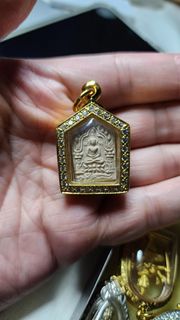 (Category: ) located in . Submitted by blessedcollector (Listing ID 1404542404, Image 1). Description: .