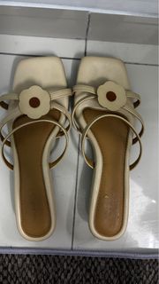 (Category: ) located in . Submitted by tunsuatelier (Listing ID 1404529673, Image 1). Description: .