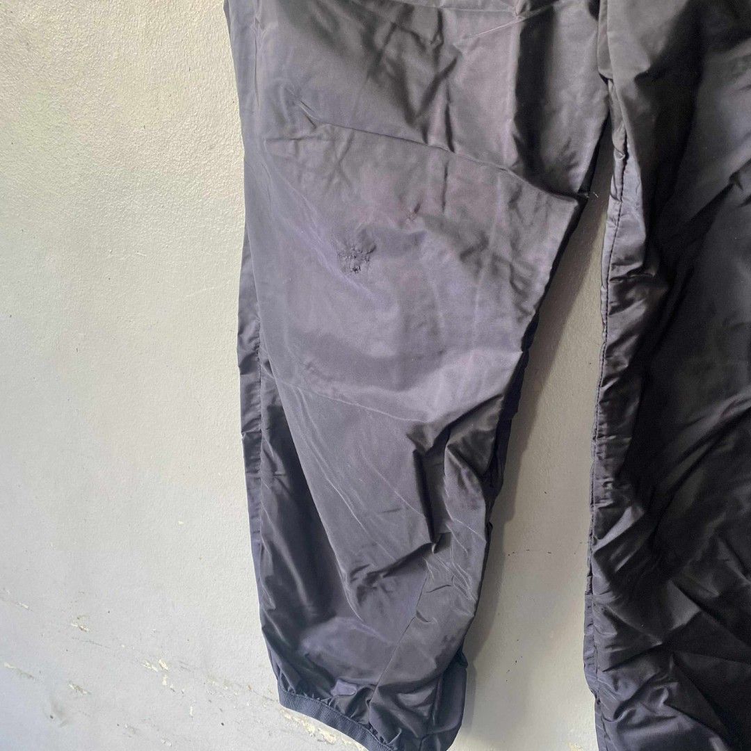 Moncler 4 By Simone Rocha Nylon Pants (Category: Other Bottoms) located in Manila. Submitted by spo0ky.archives (Listing ID 1404403587, Image 3). Description: Waist: 28-30 Tigh: 10 Inseam: 24 Outseam: 37 Opening: 5 Has a Minor scratch and pinhole.