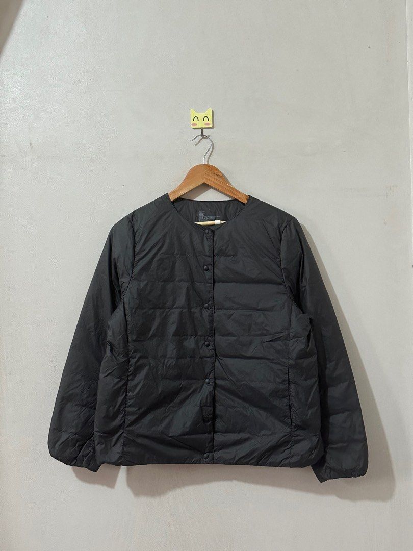 MUJI Seamless Light Down Puffer Jacket Women Large (Category: Coats, Jackets and Outerwear) located in Balanga. Submitted by winterlab_ph (Listing ID 1404450780, Image 1). Description: Code: 0077 Width: 19.5 Length: 23.5 Sleeves: 22.5 Shoulders: 15.