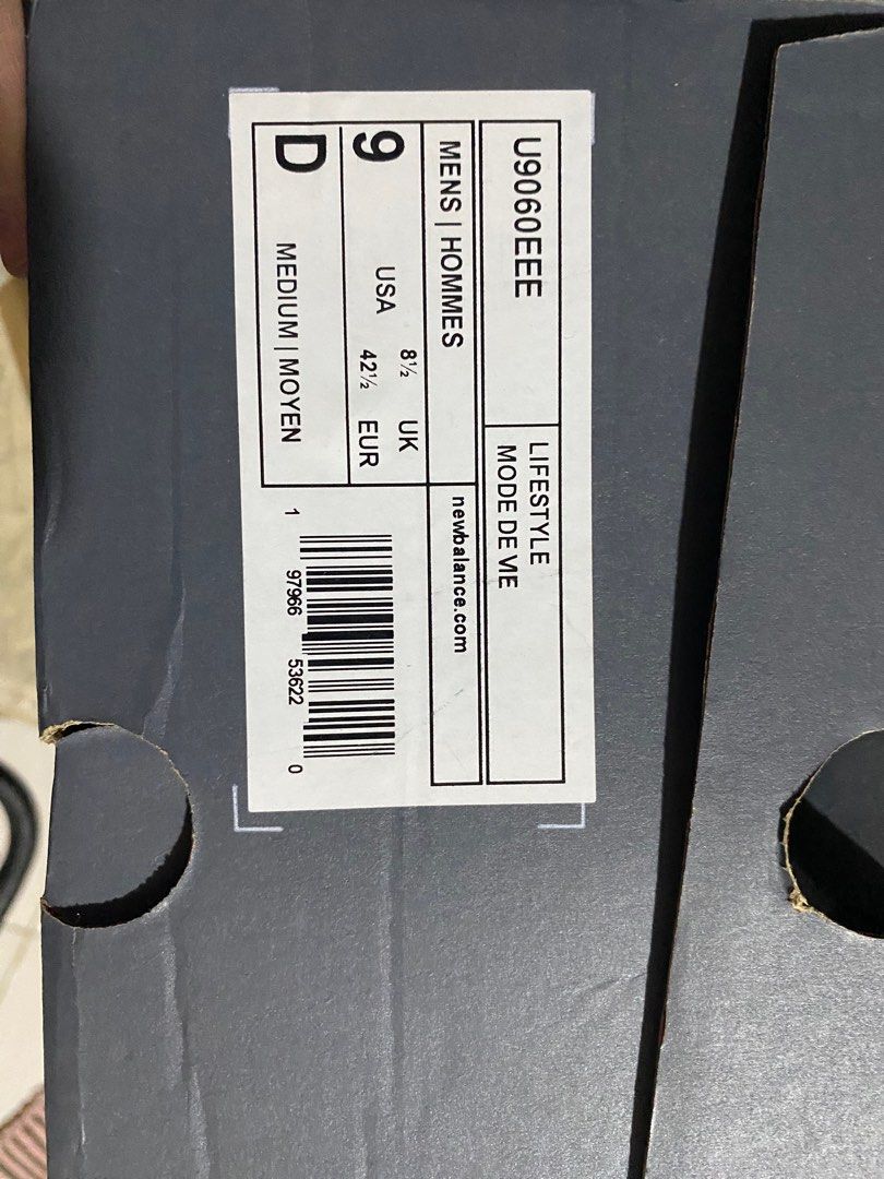 New Balance U9060 Grey Sneakers (Category: Sneakers) located in Caloocan City. Submitted by sergio188 (Listing ID 1404437455, Image 3). Description: - New Balance U9060 sneakers - Color: Grey - Size: US 8.5 / UK 8 / EUR 42.5 - Features: Lace-up closure, cushioned sole - Includes original box and packaging.
