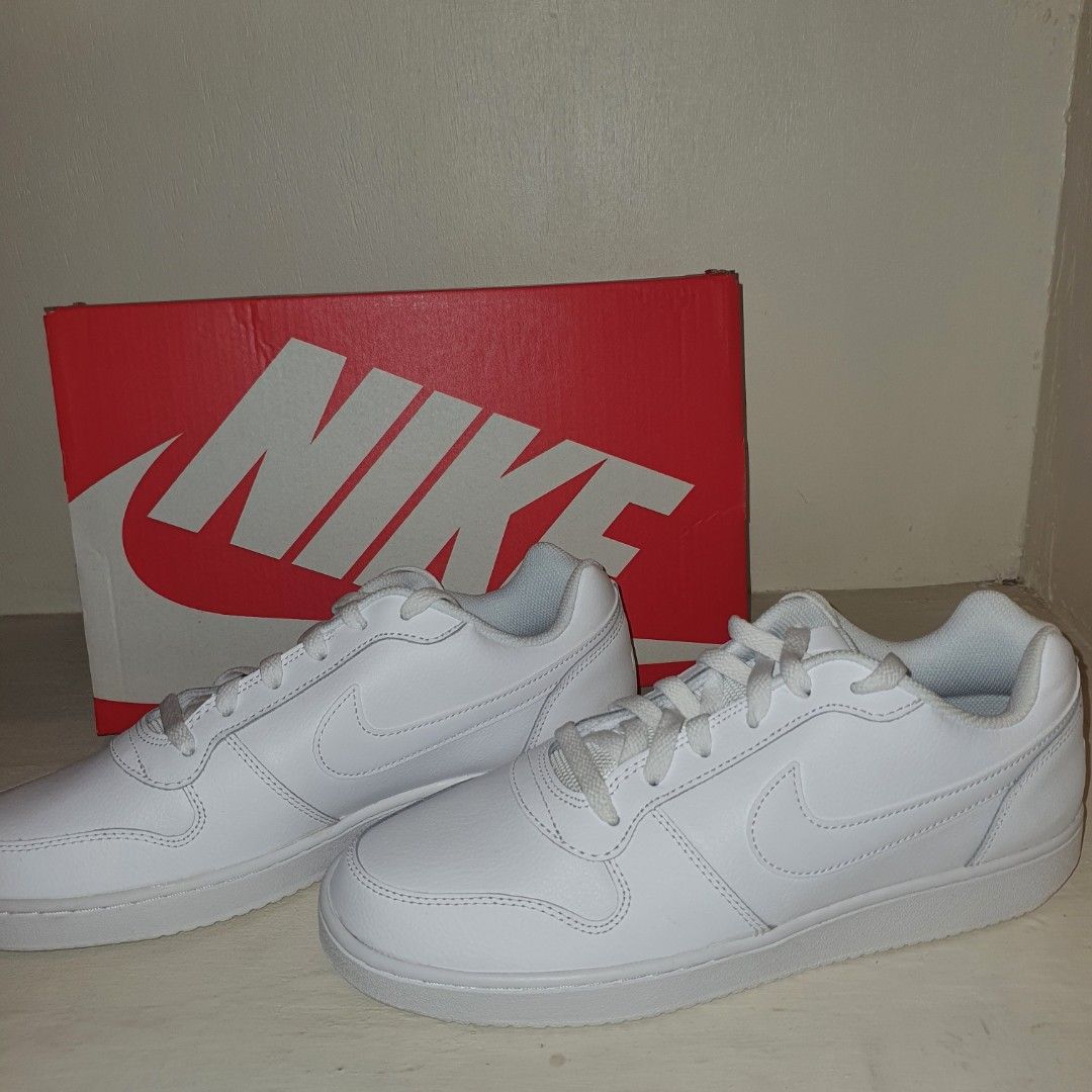 Nike ebernon us 10 leather shoes white (Category: Sneakers) located in Pasig City. Submitted by last_price_posted (Listing ID 1404518407, Image 3). Description: Brand new This is available while posted price indicated is per unit Can be pick up asap at pasig Shipping is available upon your booking, payment must be directly made by you before leaving my place fix price, non negotiable already a bargain For sale only.