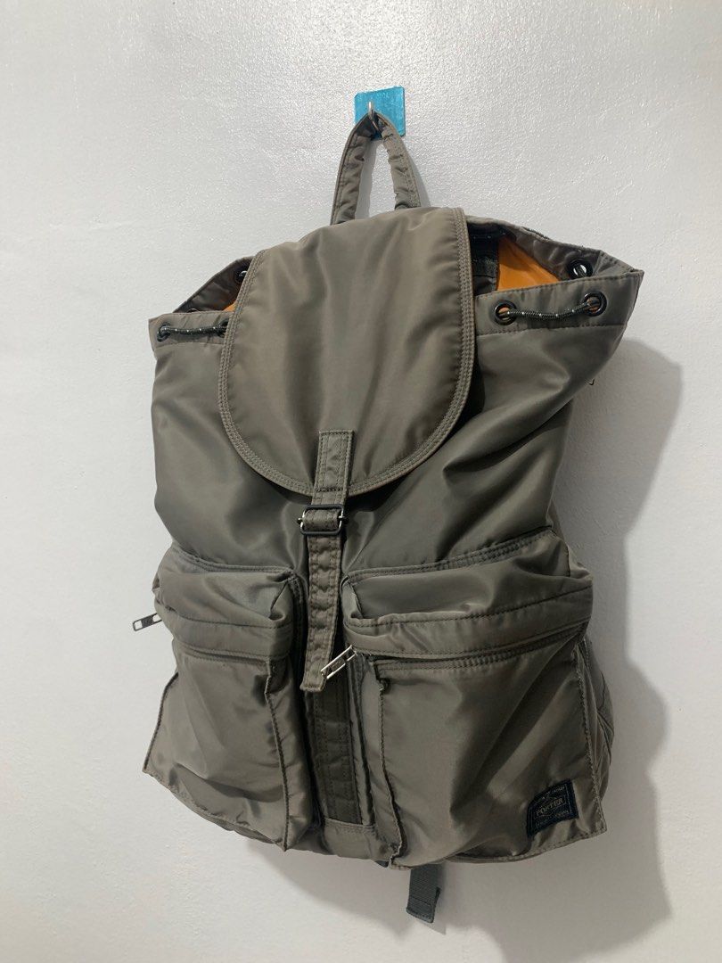 Porter Tanker Backpack (Category: Backpacks) located in Mexico. Submitted by bugskiethrift (Listing ID 1404517746, Image 2). Description: excellent condition good as new condition complete tags bump a message for more info.
