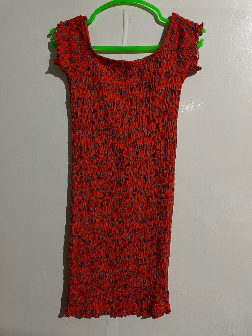 Printed Orange Body con dress knitted (Category: Dresses) located in Quezon City. Submitted by karylleanne (Listing ID 1404527584, Image 3). Description: Printed Orange Body con dress knitted -xs to small .