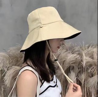 (Category: ) located in . Submitted by preloved_sgstore (Listing ID 1404414745, Image 1). Description: .