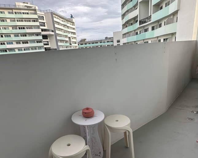 ROXAS WEST AT THE RESIDENCE AT COMMONWEALTH (Category: Apartments & Condos) located in Quezon City. Submitted by ipremierrealty (Listing ID 1404375632, Image 3). Description: 1 bedroom with balcony .