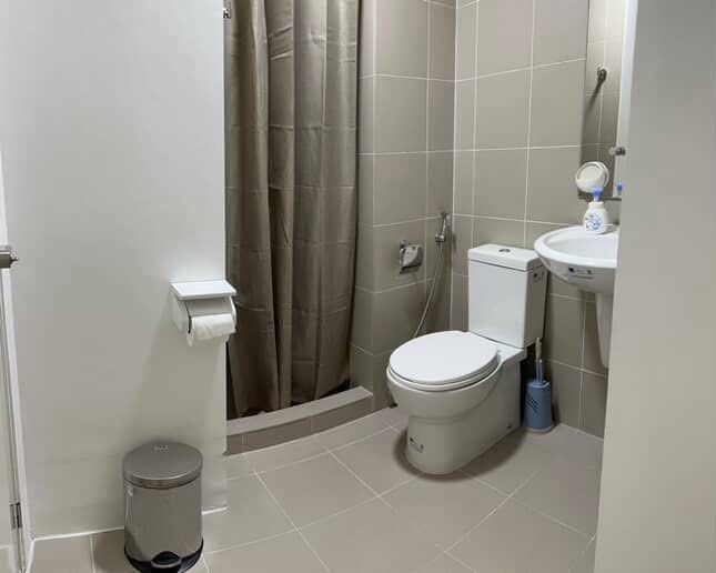 ROXAS WEST AT THE RESIDENCE AT COMMONWEALTH (Category: Apartments & Condos) located in Quezon City. Submitted by ipremierrealty (Listing ID 1404375632, Image 2). Description: 1 bedroom with balcony .