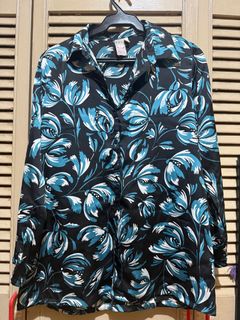 (Category: ) located in . Submitted by preloved.declutter2024 (Listing ID 1404520136, Image 1). Description: .
