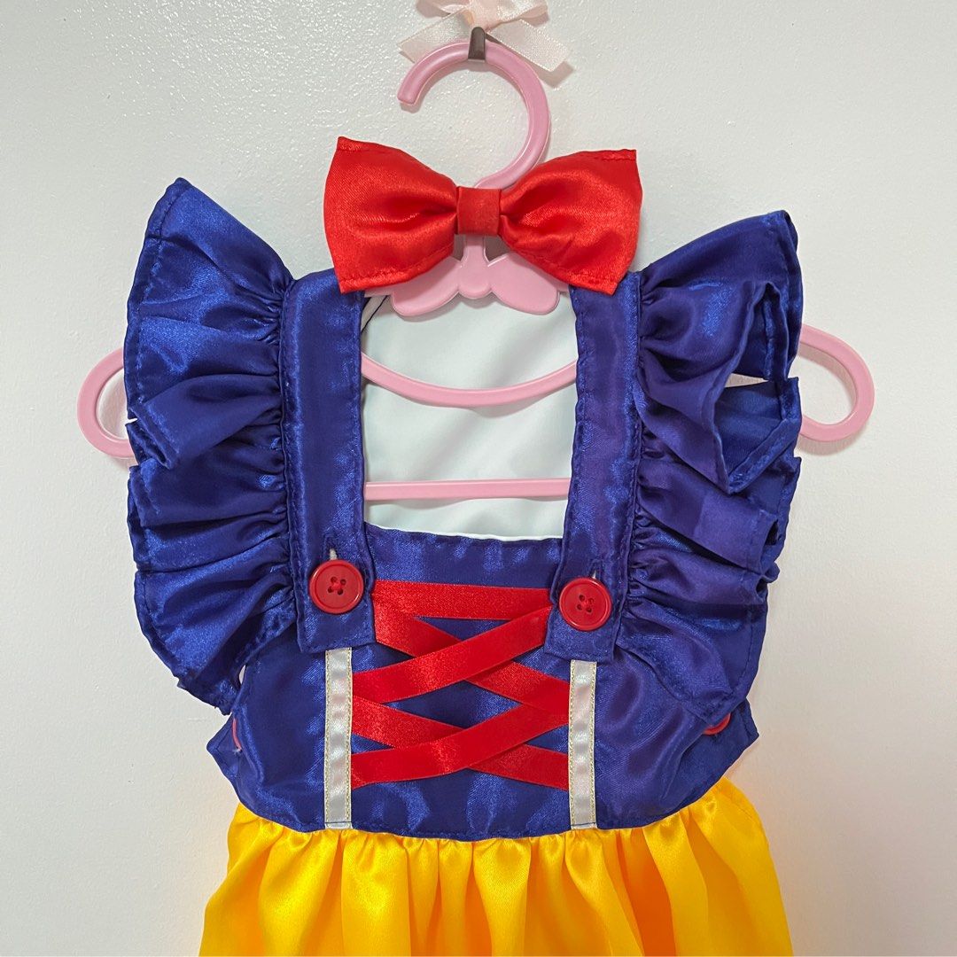 Snow white dog dress (Category: Homes & Other Pet Accessories) located in Las Pinas. Submitted by excusemeeee (Listing ID 1397626352, Image 3). Description: ✨Premium dog dress✨ ♥️💙Snow white dog dress 🌸Small - semi medium (fits sa mej chonky na furbaby) 🌸Adjustable buttons 🌸Chest 15” - 18” 🌸 Bow included 🎀 Handmade with care 🫶🏻 Fixed price. No haggling pls.