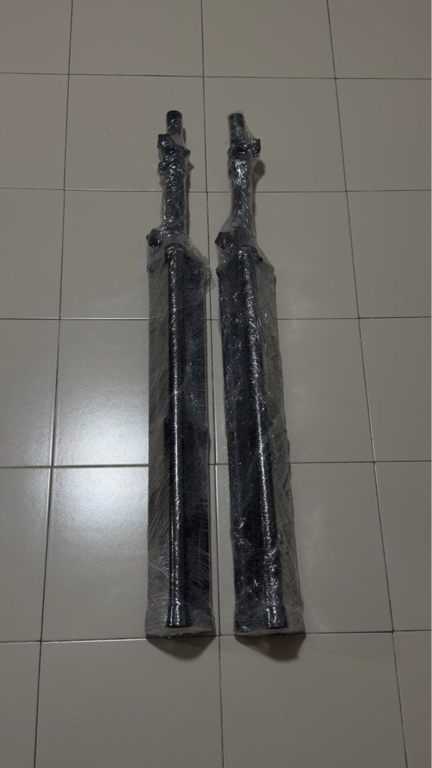 Speaker stand (Delivery included)