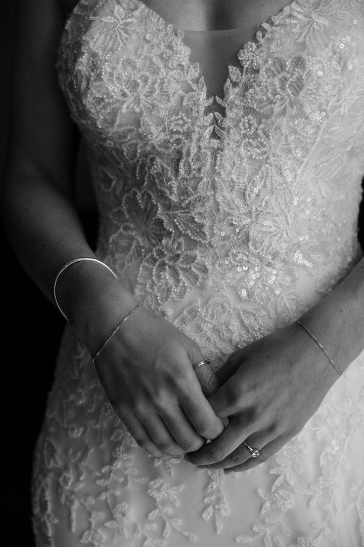 Studio Ceremonie Wedding Dress (Category: Evening dresses & gowns) located in Manila. Submitted by ahamburger (Listing ID 1404501750, Image 2). Description: Low sweetheart neckline, v - back - Corset top - Fit & flare skirt silhouette cut into pcs - ½ yard train - In off-white color .