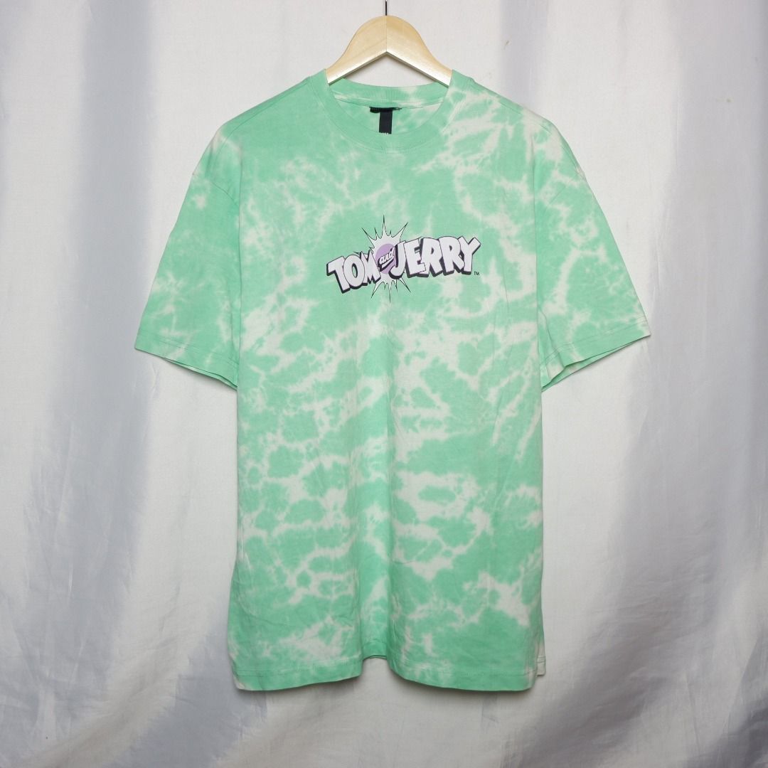 Tom and Jerry Tie-Dye T-Shirt (Category: Tshirts & Polo Shirts ) located in Bacoor. Submitted by miladyph (Listing ID 1404400857, Image 2). Description: HM Tom & Jerry backprint M(1) 28.5"L 21" W.