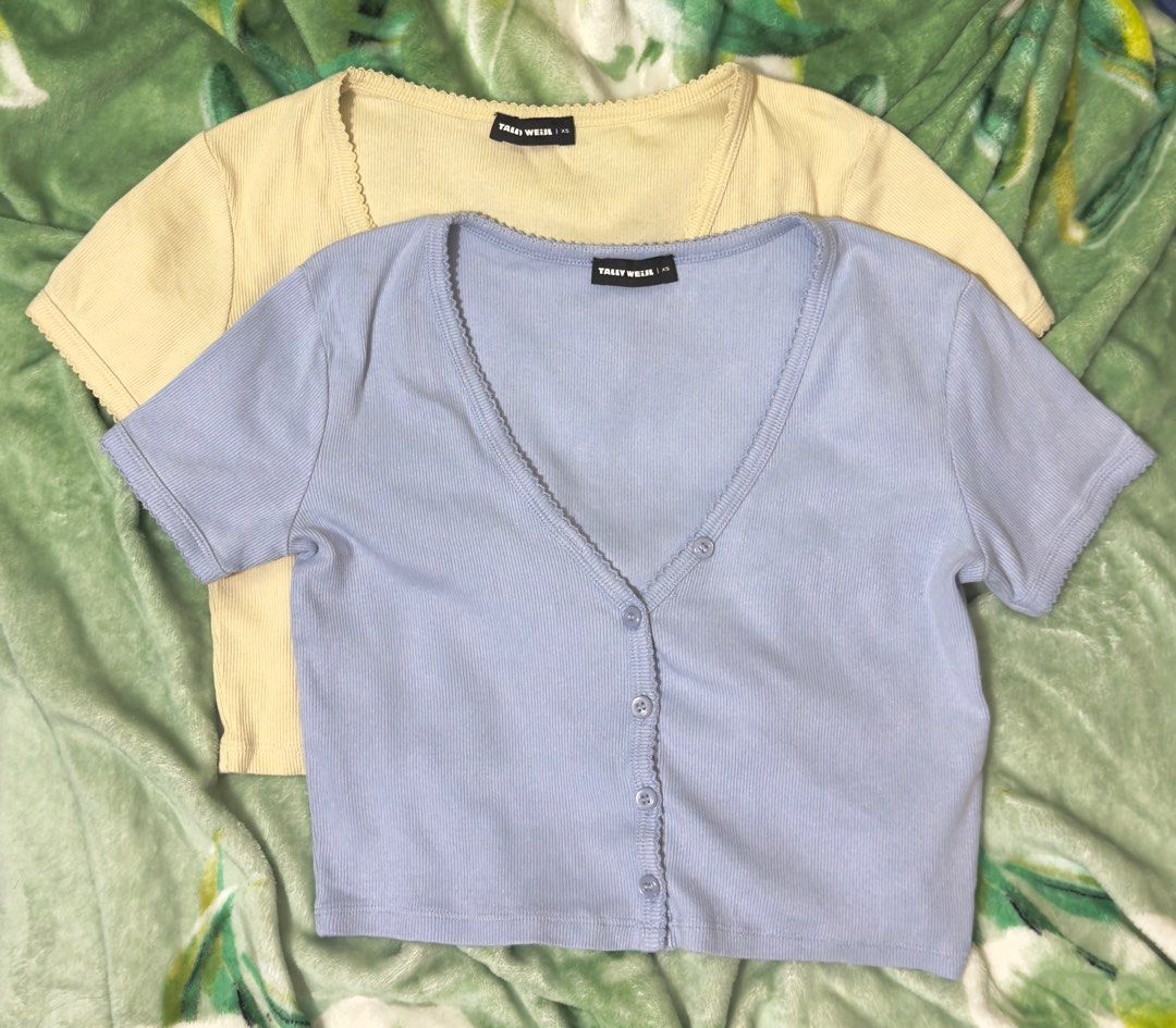 Ribbed Pastel Blue Buttondown Crop Top (Category: Sleeveless) located in Quezon City. Submitted by eli.maiht (Listing ID 1404509450, Image 2). Description: ✨Decluttering Brand New & Preloved Items✨ Ribbed Pastel Blue Buttondown Crop Top Size: S-M (stretchy fabric) 📍 Near Welcome Rotonda, Quezon City 💳 GCash / Maya / BPI 🎨 Note: Colors may vary due to lighting 📦 Delivery: To be booked and paid by the buyer Feel free to scroll through my listin