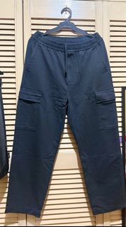 (Category: ) located in . Submitted by preloved.declutter2024 (Listing ID 1404516637, Image 1). Description: .