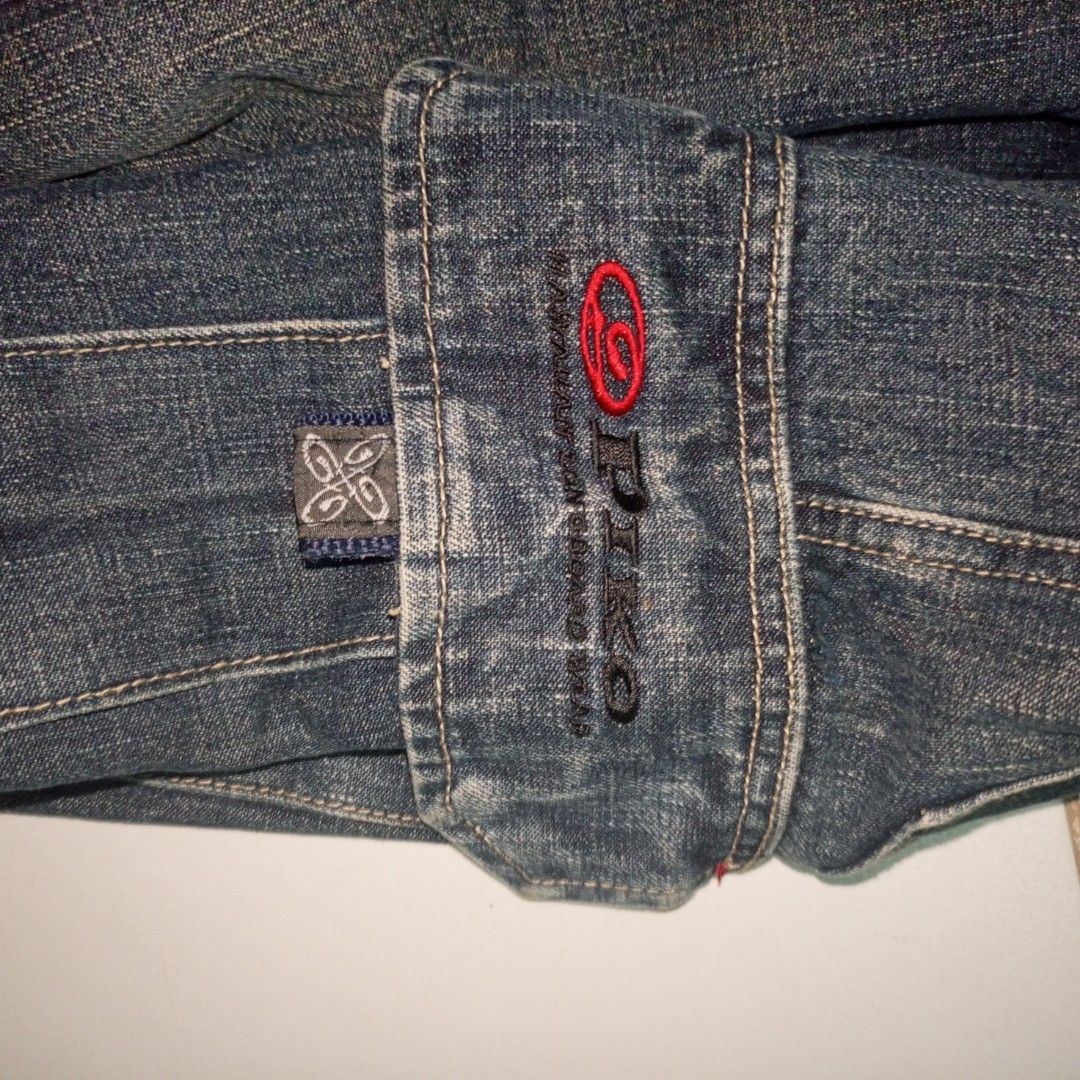 Y2k piko baggy jeans (Category: Jeans) located in Manila. Submitted by rizu09 (Listing ID 1404542633, Image 3). Description: inbroid logo desgin baggy 4 pocket complete tags vintage pm for more information jnt para sa malayo meet up around San Jose..