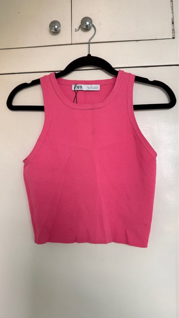 Zara Pink Sleeveless Top (Category: Sleeveless) located in Manila. Submitted by gumble (Listing ID 1404410561, Image 1). Description: .