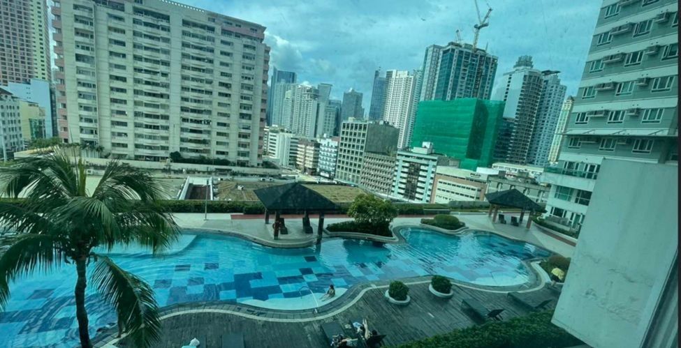 The Beacon (Category: Apartments & Condos) located in Makati City. Submitted by calmocean_57a9b9 (Listing ID 1404649594, Image 1). Description: fully furnished new fixtures 2 aircons (split type) 54 sq meters large balcony 29,500 (inclusive of asso dues).
